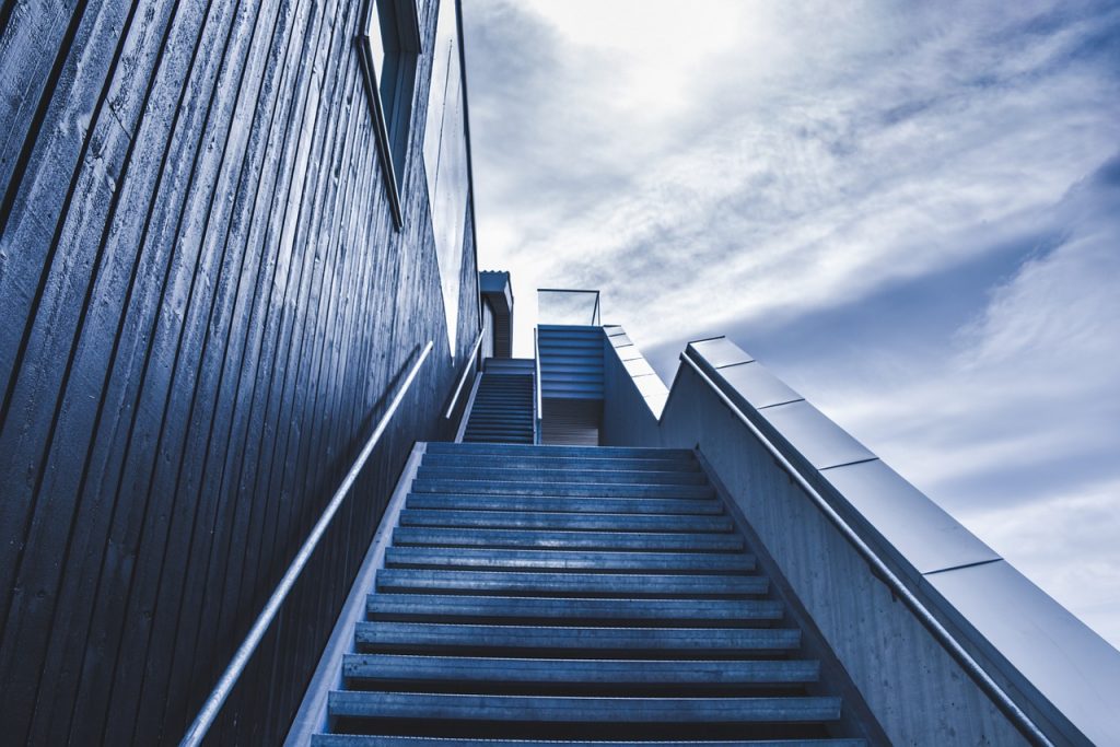 stairway, staircase, stairs-828883.jpg